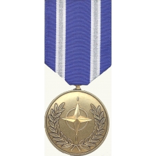 Large N.A.T.O Non-Article 5 Medal